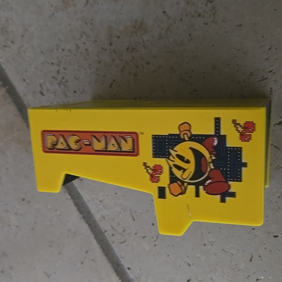 Handheld Mini PAC Man Game Arcade Retro Entertainment Everyone Car Plane - Picture 7 of 7